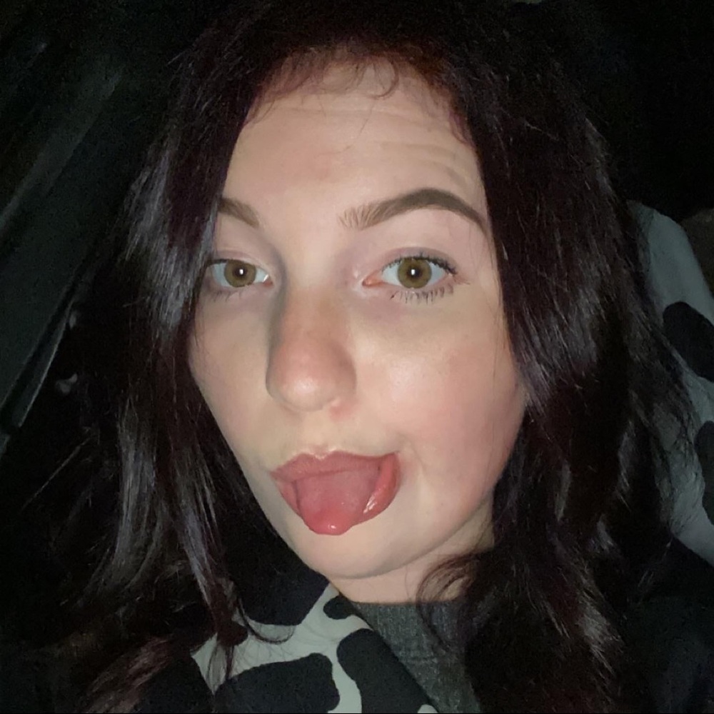 Meet your Posher, Elle